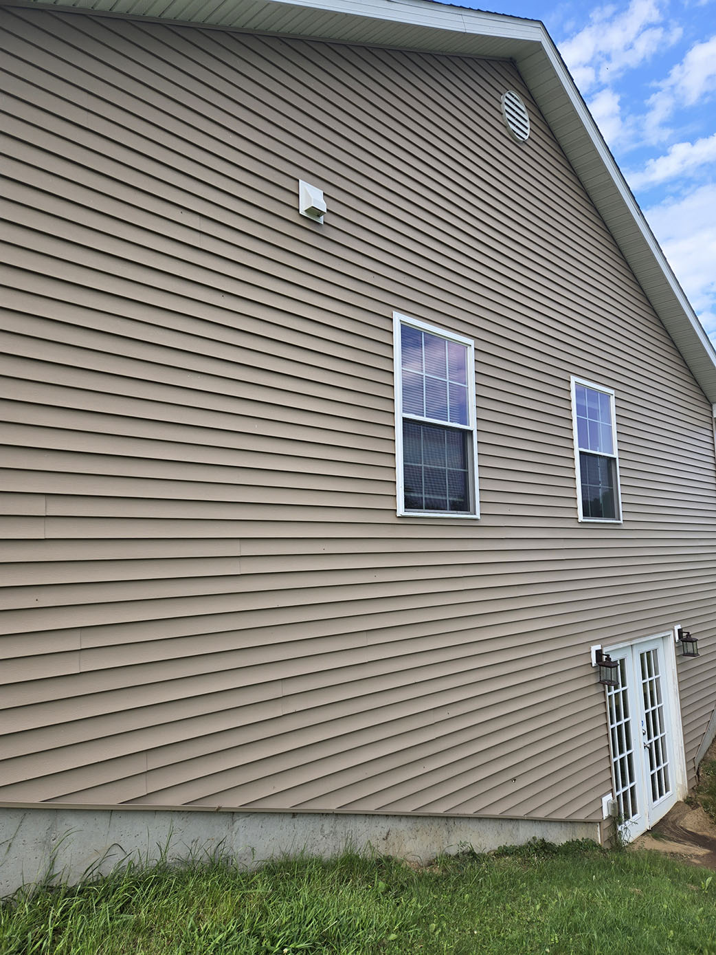 Exterior Soft Washing and Gutter Brightening Performed Near Bellevue