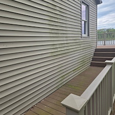 Full-Service-House-Deck-concrete-steps-and-Garage-Wash-Completed-in-Marshall-MI 3