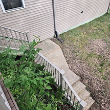 Full-Service-House-Deck-concrete-steps-and-Garage-Wash-Completed-in-Marshall-MI 0